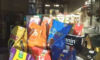 Imagem 7: Vende-se casa de ração