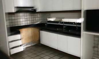 Imagem 4: Apartamento para aluguel possui 230 metros quadrados com 4 quartos em Boa Viagem - Recife