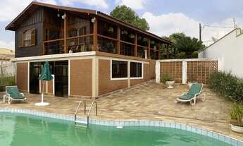 Imagem: Casa com ótima área de lazer e linda varanda