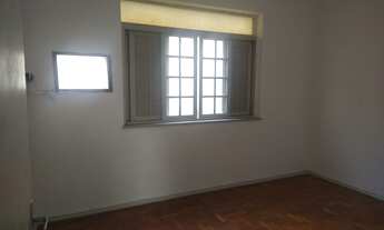 Imagem 2: Apartamento para aluguel possui 37 metros quadrados com 2 quartos em Catumbi - Rio de Jane