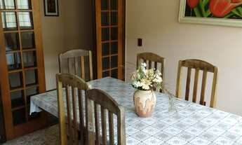 Imagem 6: Sobrado para venda com 300 metros quadrados com 4 quartos