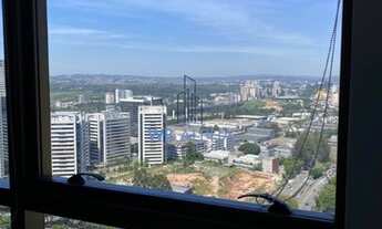 Imagem 3: Sala comercial de 169 m² localizado em edifício New Work Tower em Alphaville