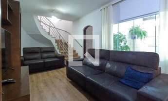 Imagem 4: Casa à Venda - Vila Galvão, 3 Quartos, 234 m2