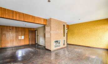 Imagem 5: Sumarezinho - Casa com 3 Quartos e 3 Vagas de Garagem