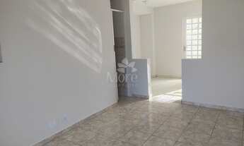 Imagem 3: LOCAÇÃO de Casa Modelo Isabela com 2 Quartos, Ampliada na parte Inferior, em Condomínio no