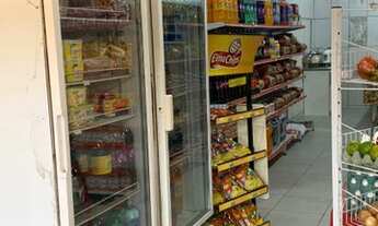 Imagem 2: Vendo este Mercado em funcionamento há 11 anos com uma quitinete nos fundos