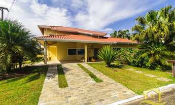 Imagem 2: Casa - Assobradada no bairro Bougainvillée V, 1500 metros da praia, Peruíbe-SP