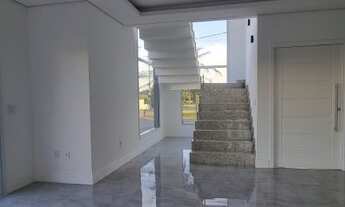 Imagem 6: Lindo sobrado novo com 3 suítes, todas com closet, em condomínio fechado, com muito lazer