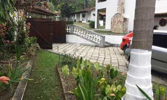 Imagem 2: Casa para venda tem 1300 metros quadrados com 6 quartos em Itaipava - Petrópolis - RJ