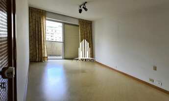 Imagem 3: Dormitório: 3 Suíte: 3 Closet: 1 Vaga: 2 Área Útil: 210m2