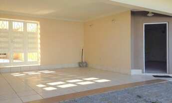 Imagem 2: Casa para Venda em Indaiatuba, Chácara Areal, 3 dormitórios, 2 suítes, 2 banheiros, 4 vaga