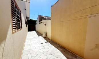 Imagem 7: Casa à Venda no Jd. Caparroz