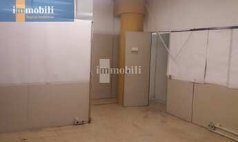 Imagem 4: Santa Cecilia Sala comercial ao lado do metro