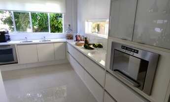 Imagem 3: Casa de condomínio para venda possui 596 metros quadrados com 4 quartos