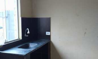 Imagem 3: ALUGA-SE KITNET Casa com 1 dormitório