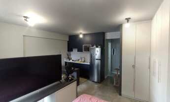 Imagem 3: Apartamento para venda tem 31 metros quadrados com 1 quarto em Água Verde - Curitiba - PR