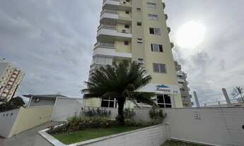 Imagem 2: Excelente apartamento, com 2 dormitórios, sendo 1 suíte, em andar alto, com vista para o m