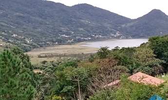 Imagem: Amplo Terreno com Chalé no Bairro Costa