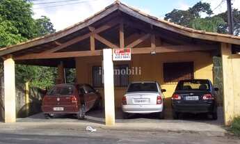 Imagem: Casa em bairro tranquilo, com 3 dormitórios