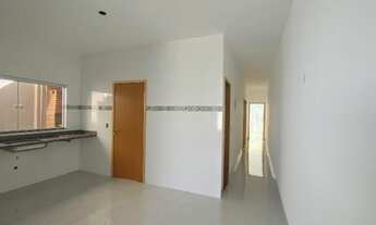 Imagem 2: Casa para venda com 180 metros quadrados com 3 quartos