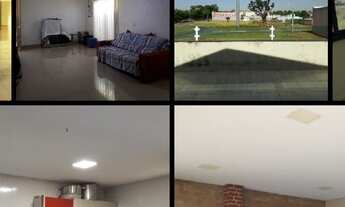 Imagem: Sobrado perto de comércio, avenida. Res