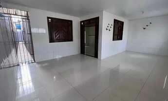 Imagem 4: Casa para venda possui 200 metros quadrados com 3 quartos em Santa Catarina - Joinville