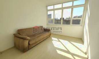 Imagem 2: Excelente 3 quartos com Vaga na Praça da Bandeira