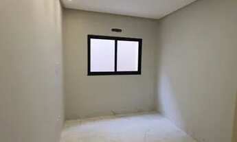 Imagem 2: Casa para venda possui 233 metros quadrados com 3 quartos em Setor Três Marias - Goiânia