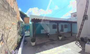 Imagem 2: Que tal uma CASA com 3 QUARTOS , numa ótima localização no Bairro FUNCIONARIOS???