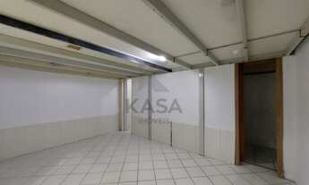 Imagem 5: Excelente loja comercial no Conjunto Comercial, com fachada de vidro, piso porcelanato, 02