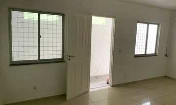 Imagem 3: Apartamento com 2 dormitórios para alugar, 65 m² por R$ 800/mês - Jacarecanga - Fortaleza