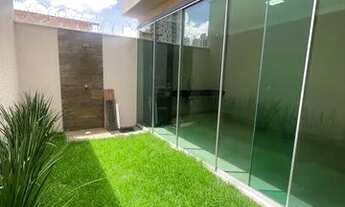 Imagem: RES. TRÊS MARIAS Casa de Rua com 3 Quarto(s)