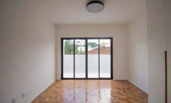 Imagem 2: Studio de 35m², semimobiliado, com área externa na Vila Clementino, próximo ao Metrô