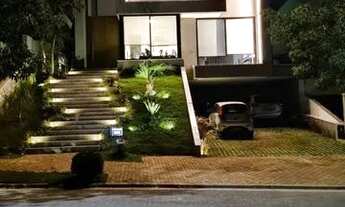 Imagem 2: Casa em Condomínio Clube, de Alto Padrão! 414 m² com 4 suítes!! Fino acabamento! Fachada m