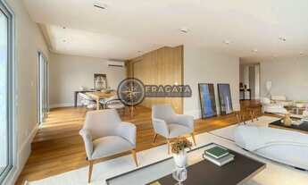 Imagem 3: Apartamento à venda com 245m² reformado - 3 suítes e 3 vagas - Jardim América/SP