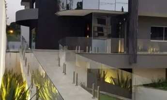 Imagem 3: Casa de Luxo com 4 Suítes à Venda no Bairro Jardim Social, Curitiba