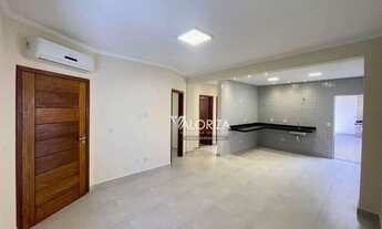 Imagem 2: Casa com 3 quartos, sendo 1 suíte, 130 m² - venda por R$ 800.000 ou aluguel por R$ 5.831/m