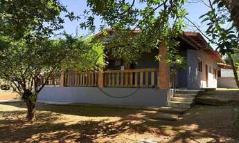 Imagem: Chácara Recém-Reformada com Piscina nas