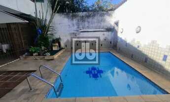 Imagem 3: PECHINCHA JACAREPAGUÁ VISITE HOJE CASA 4 QUARTOS 1 PISCINA CHURRASQUEIRA 2 VAGAS