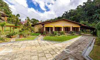 Imagem 2: Casa com 4 quartos em condomínio no Comary, Teresópolis