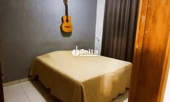 Imagem 3: Casa disponível para venda no bairro Laranjeiras em Uberlândia MG