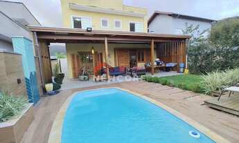 Imagem: Casa de condomínio em Rua Adhemar Ribeiro