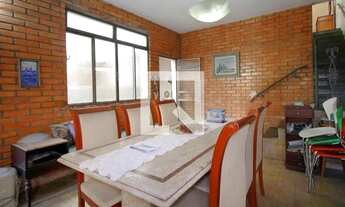 Imagem 7: Casa à Venda - Coração de Jesus, 3 Quartos, 310 m2