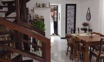 Imagem: Linda casa 2/4, suíte, armários cond.fechado