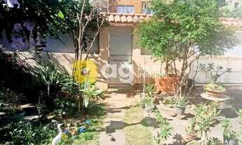 Imagem: Casa de rua / Residencial / Centro