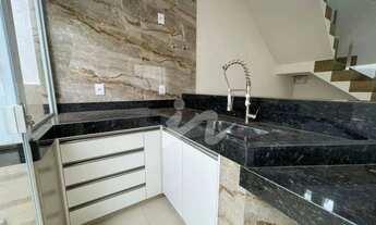 Imagem 2: Sobrado com 3 dormitórios para alugar, 111 m² por R$ 3.800,00/mês - Novo Mundo - Uberlândi