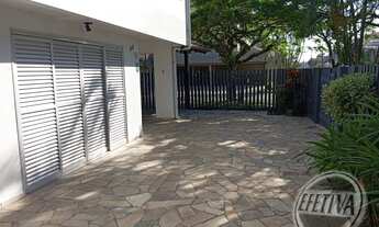 Imagem 6: Oportunidade Única: Casa no Centro de Guaratuba com Suíte e Churrasqueira