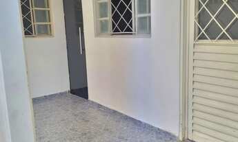 Imagem: Aluga-se Casa de Fundo