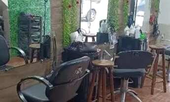 Imagem: Loja frente, com casa nos fundos