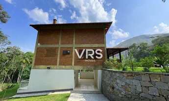 Imagem 5: Casa incorporada à natureza no bairro de Três Córregos